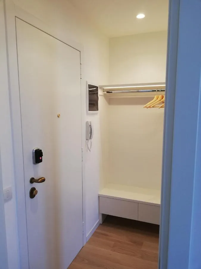 Al 32 Apartment Mediolan