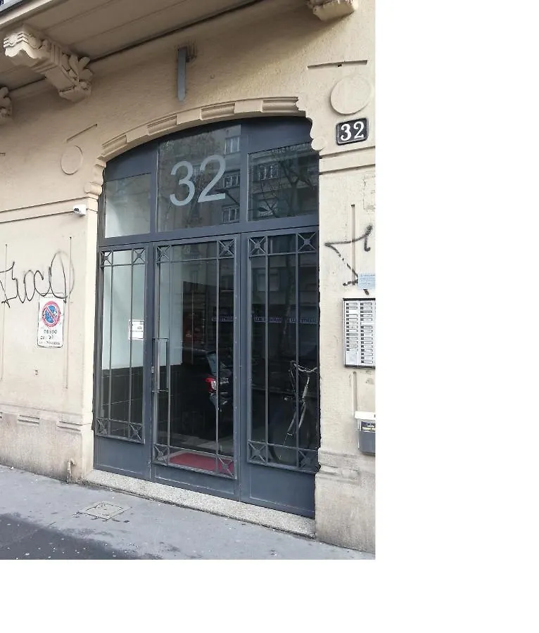 Al 32 Apartment Mediolan 0*,