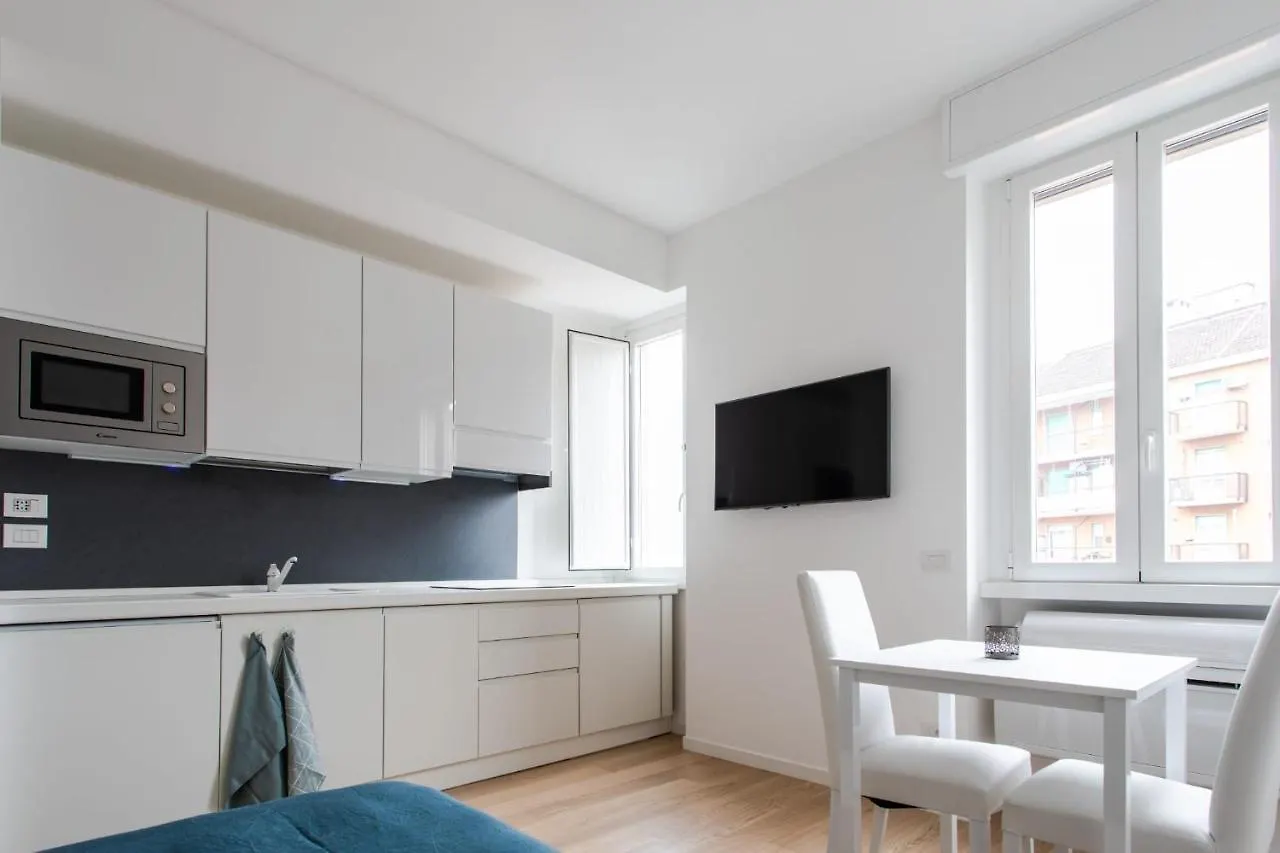 Al 32 Apartment Milan